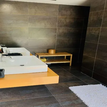 Lovely 3 Bedrooms Lilac Private Pool Beautiful Views Viana Do Castelo *