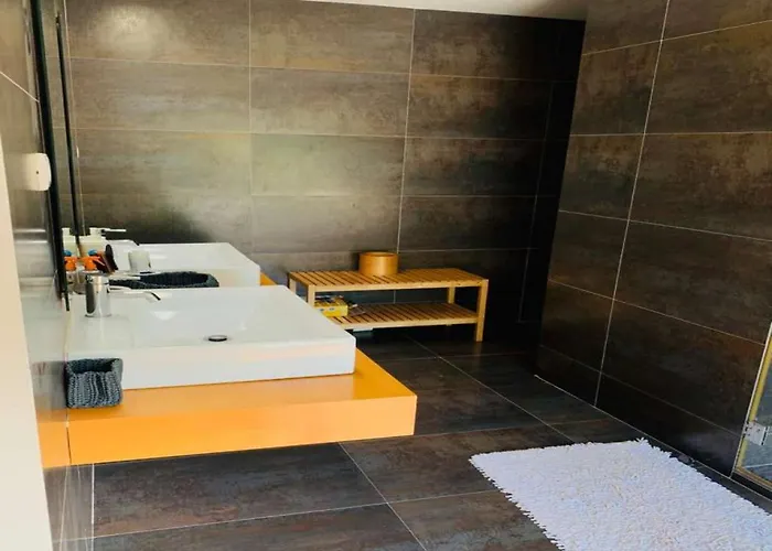 Lovely 3 Bedrooms Lilac Private Pool Villa Caminha